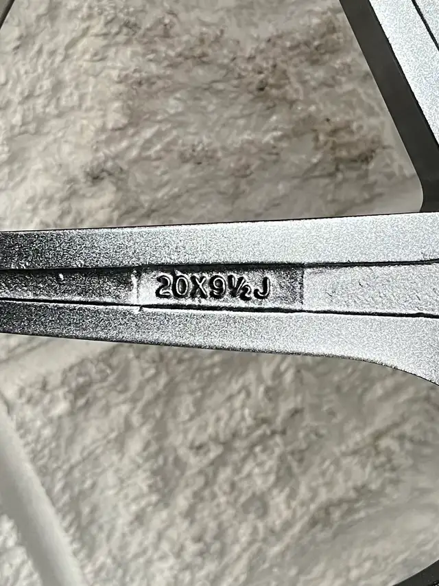 (95%) 4x 275/45R20 Pirelli Winters w/ BMW X5/X6 Rims + TPMS in Tires & Rims in City of Toronto - Image 10