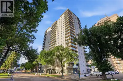Welcome to #1207 – 320 5th Avenue North in The View.This 12th-floor corner unit offers spectacular c...