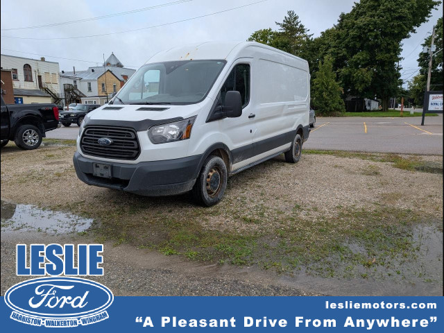 2017 Ford Transit Cargo Van T-250 148" Med Rf 9000 GVWR Sliding  in Cars & Trucks in Stratford
