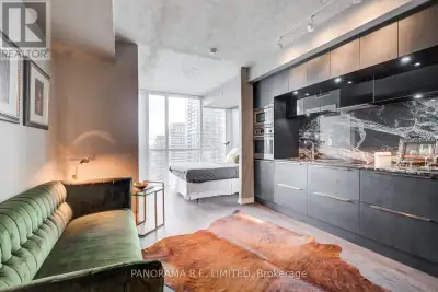 3611 - 88 BLUE JAYS WAY Toronto (Waterfront Communities), Ontari