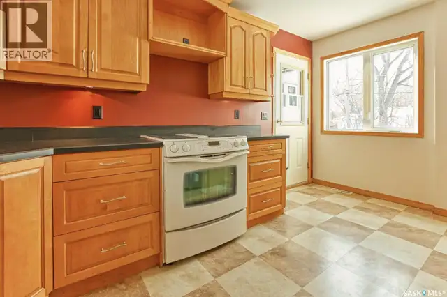 1321 Jubilee AVENUE Regina, Saskatchewan in Houses for Sale in Regina - Image 10