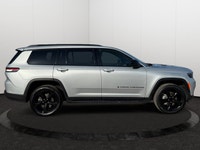 7 Seats | Sunroof | Heated Seats | Remote Start | Navigation | 4 Wheel Drive Experience the perfect... (image 5)