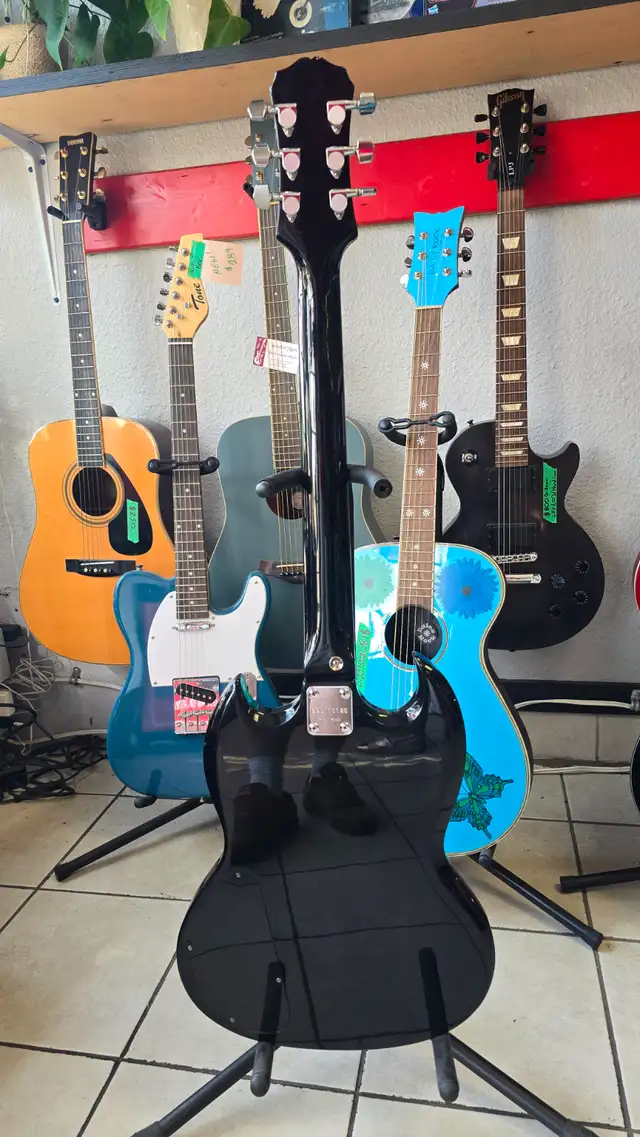 Epiphone SG G-130 1993 With Case in Guitars in Hamilton - Image 6