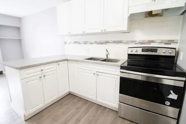 1 Ormond St N, Thorold (4) - Bachelor Apartmentr
