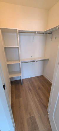 1 Bed Condo Prime Oakville Location 345 Wheat Boom Dr | Oct 1 Move-In | Parking Included Modern 1 be... (image 3)