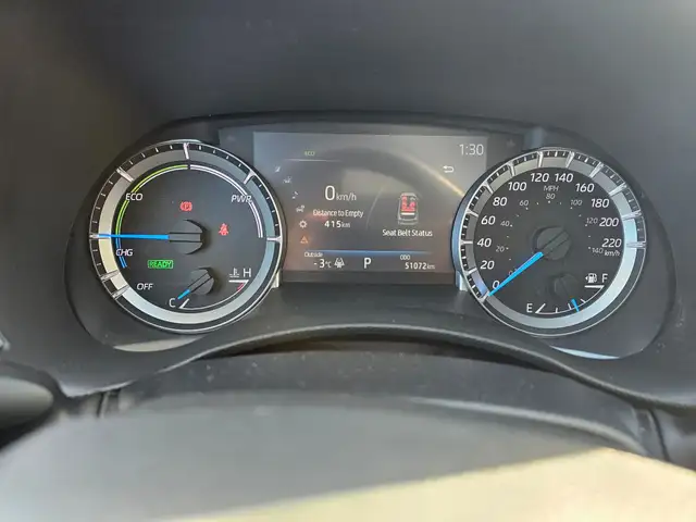 2023 Toyota Highlander Hybrid XLE in Cars & Trucks in Sarnia - Image 7