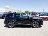 Engine: 1.5L DOHC 12-valve 3-cylinder Direct Injection Turbocharged L/100Km City: 8.3 L/100Km Hwy: 6... (image 7)