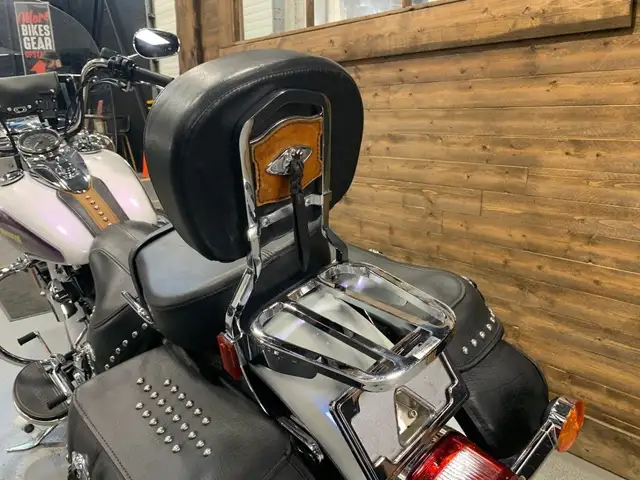 2010 Harley-Davidson Heritage Softail Classic in Street, Cruisers & Choppers in Oshawa / Durham Region - Image 15