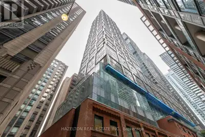CONIC Nobu Residences: Luxury Lease Opportunity** This NW corner unit offers sweeping views of the v...