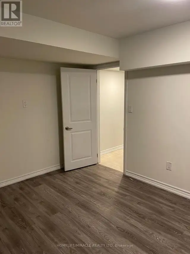 BASEMENT - 1487 CHRETIEN STREET E Milton (FO Ford), Ontario in Long Term Rentals in Oakville / Halton Region - Image 11