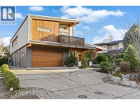 1023 JAY CRESCENT Squamish, British Columbia Sunshine Coast British Columbia Preview