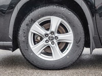 *Heated Seats, Apple CarPlay, Android Auto, Adaptive Cruise Control, Lane Keep Assist!* Experience p... (image 4)