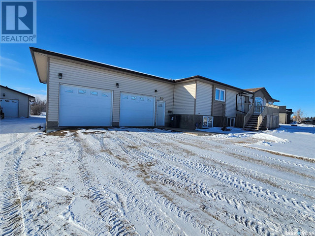 1 Park BOULEVARD Melville, Saskatchewan in Houses for Sale in Regina - Image 2