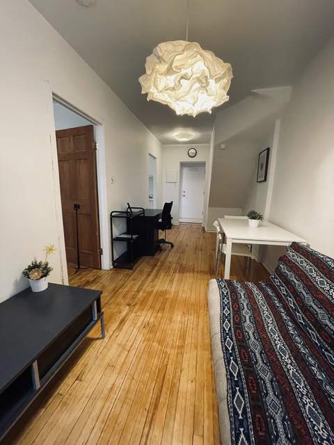 934 cherrier apt7 — photo 3
