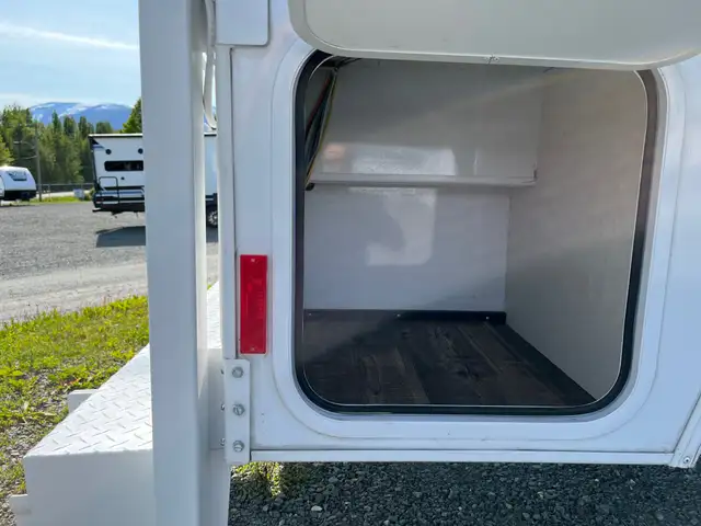 2026 Westland Travelaire in Travel Trailers & Campers in Terrace - Image 6