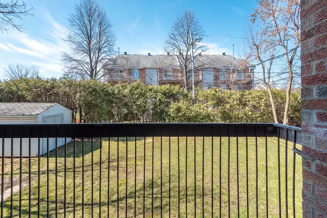 4 1/2 BOUCHERVILLE AVAILABLE NOW62864374437121124