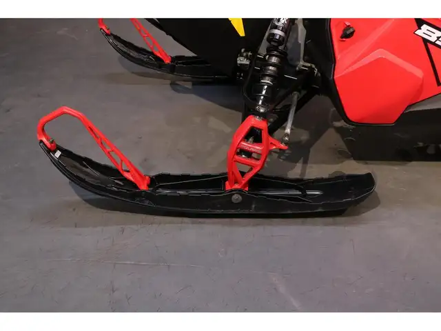 2024 Polaris 850 SWITCHBACK XC 146 ES in Snowmobiles in Ottawa - Image 9