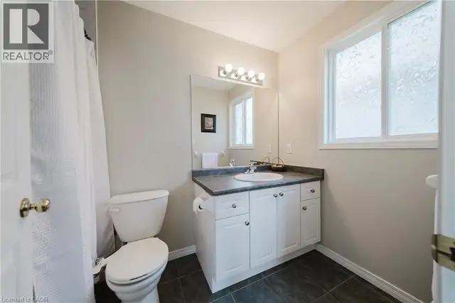 24 JOSEPH LICHTI Lane Baden, Ontario in Houses for Sale in Kitchener / Waterloo - Image 27