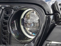 Welcome to Barrie Dodge Chrysler Jeep. Powerful 3.6L V-6 engine - Rugged 4x4 capability - Distinctiv... (image 8)