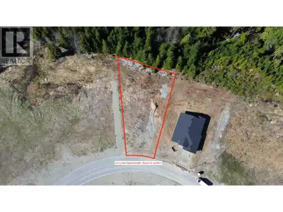 Build your dream home in Forest Heights. This 13,983 sq ft lot offers great sun exposure, is surroun...