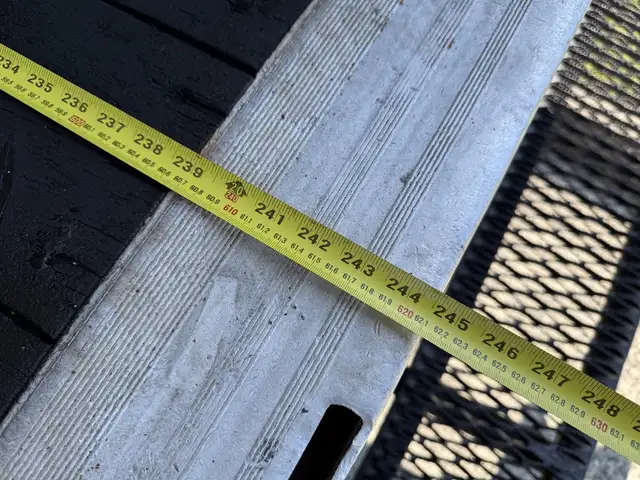 2019 Isuzu NRR 20 Foot Cube Van in Heavy Trucks in Delta/Surrey/Langley - Image 19