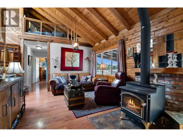 7796 N BRIDGE LAKE ROAD Bridge Lake, British Columbia in Houses for Sale in 100 Mile House - Image 11