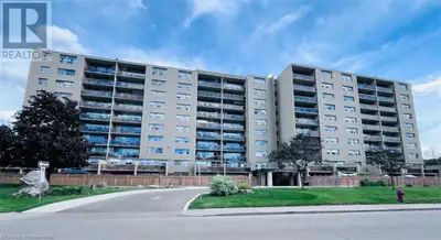 15 NICKLAUS Drive Unit# 508 Hamilton, Ontario