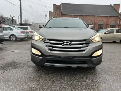 . Engine: 4 Cylinder Engine L/100Km City: 9.5 L/100Km Hwy: 6.0 Safety Equipment Driver knee airbag C...