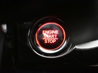 Remote Start, Sunroof, Heated Steering Wheel, Alloy wheels and more! Kijiji Engine: 4 Cylinder Engin... (image 6)