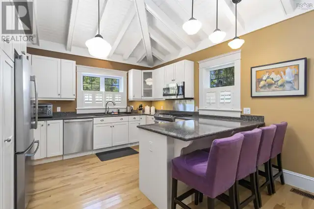 122 Hawthorn Road Mahone Bay, Nova Scotia62864391017858124