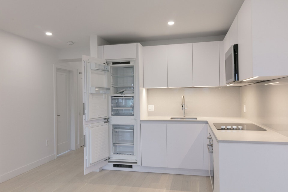 renovated 2-bed apartment, Cote-Saint-Luc, Nov 1 - ID 4764 3