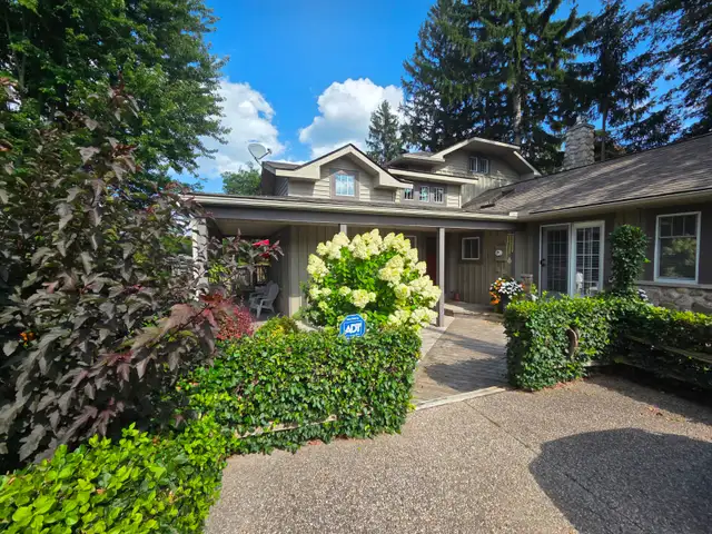 8 Lake Ave E | $3500 | 2 beds, 2 full baths