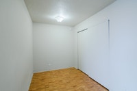 Akelius studio apartment for rent. Located near Du Fort in the Downtown - Guy Concordia neighborhood... (image 2)