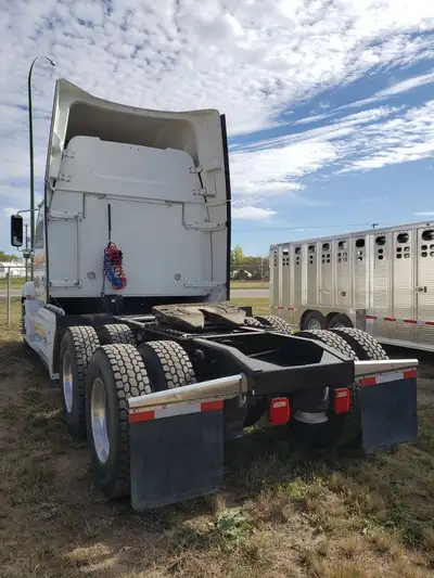 Golden West Trailer & Equipment is happy to help you get into your next trailer! 2019 WESTERN STAR 5...