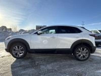 AMVIC Licensed Dealer * Heated Front Seats * Heated Steering Wheel * A Snowflake White Pearl Mazda C... (image 2)