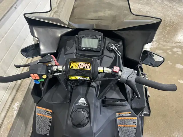 2017 Polaris Assault 800 in Snowmobiles in Moose Jaw - Image 6