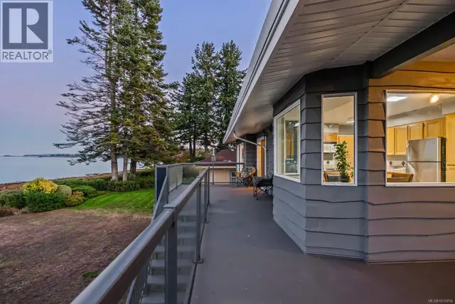 3440 Sandpiper Dr Courtenay, British Columbia in Houses for Sale in Comox / Courtenay / Cumberland - Image 6