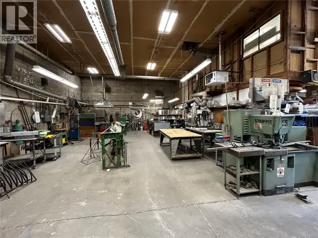 487 Burnside Rd E Victoria, British Columbia in Commercial & Office Space for Sale in Victoria - Image 23
