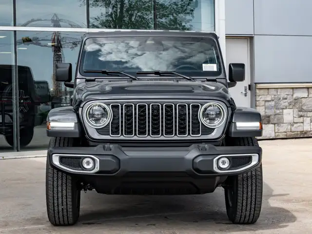 2026 Jeep Wrangler Sahara in Cars & Trucks in Barrie - Image 14