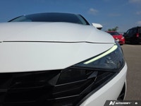 Discover your perfect daily companion in this Polar White 2022 Hyundai Elantra Preferred, ready to e... (image 9)