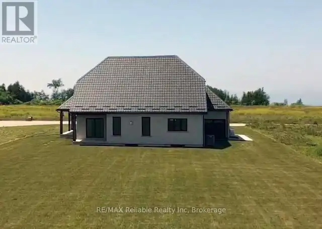 73590 IRENE CRESCENT Bluewater (Hay), Ontario in Houses for Sale in Grand Bend - Image 3
