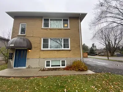 372 Yonge Street - Unit 3 - Unit 3 Apartment for Rent