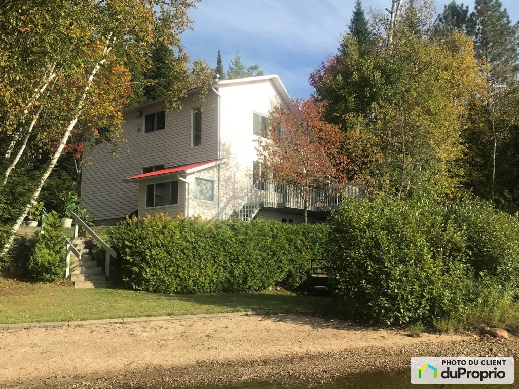 $562,500 - 1 1/2 Storey for sale in La Minerve — photo 1