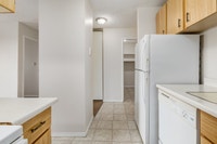 Amenities: Heat & Water Included • Air Conditioning • Shared Yard Suite & Building: Spacious one-bed... (image 8)