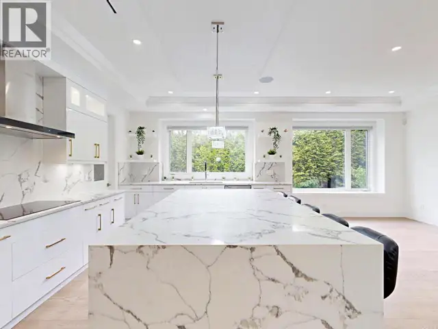 3560 HIGHLAND BOULEVARD North Vancouver, British Columbia in Houses for Sale in North Shore - Image 10