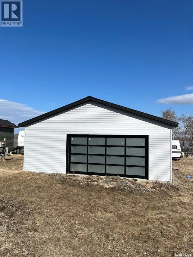 Dixon Lake Waterfront Invergordon Rm No. 430, Saskatchewan in Houses for Sale in Prince Albert - Image 4