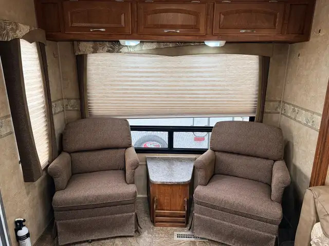 2011 Jayco JAY FLIGHT 29 RLS in Travel Trailers & Campers in St. Albert - Image 8