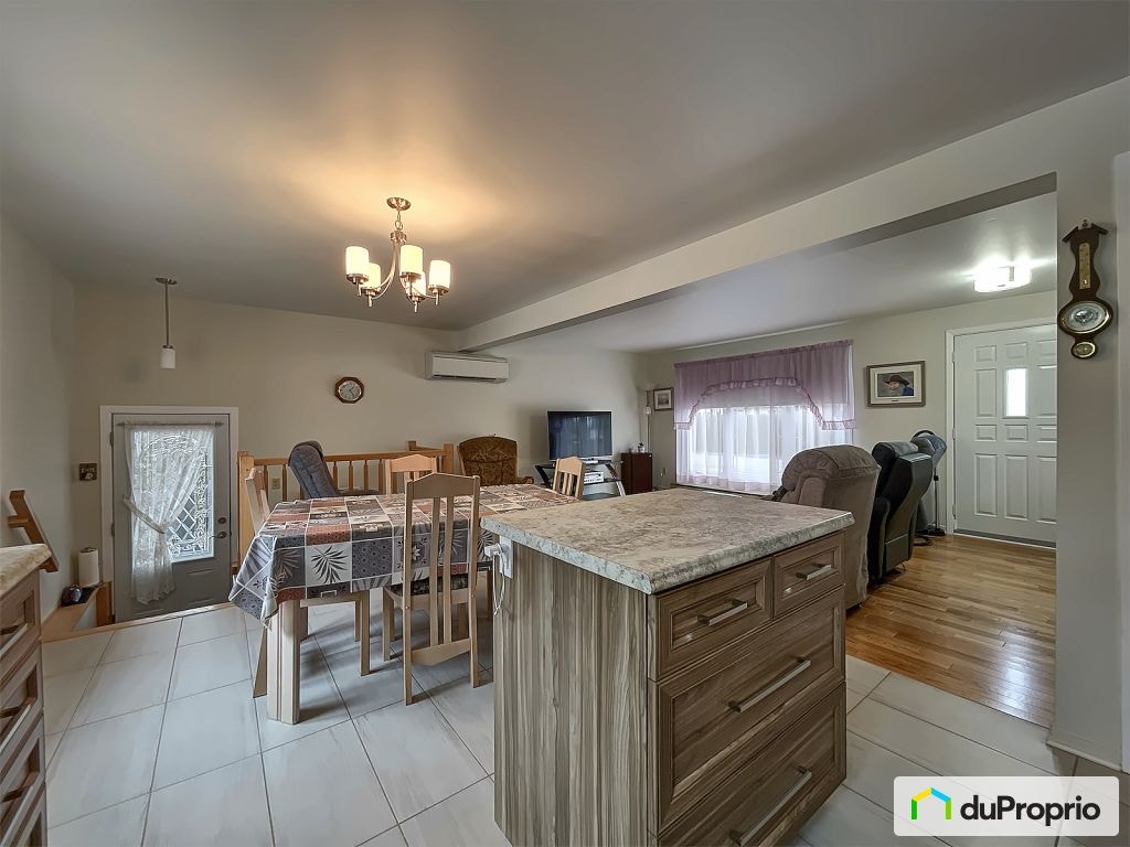 $475,000 - Bungalow for sale in St-Charles-Borromée — photo 3