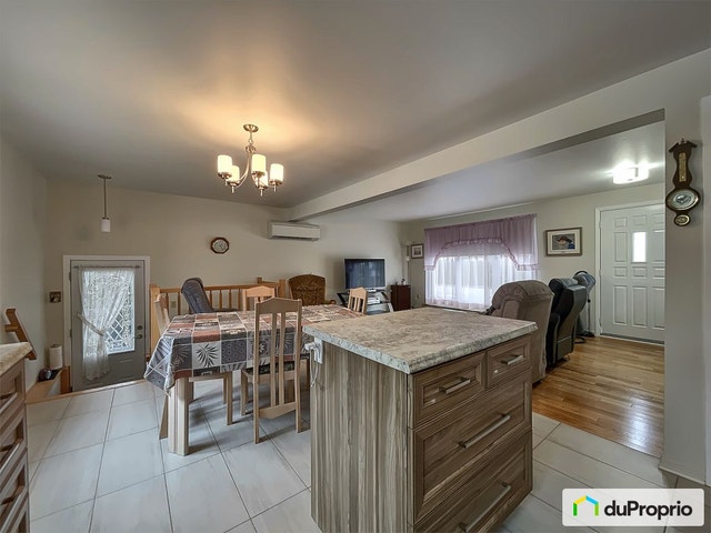 $475,000 - Bungalow for sale in St-Charles-Borromée — photo 3