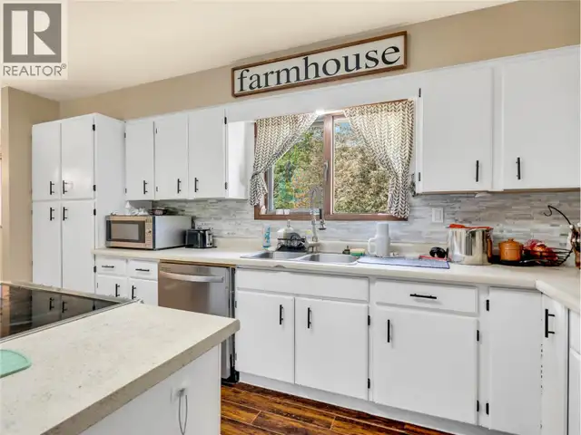 2035 Princeton Summerland Road Princeton, British Columbia in Land for Sale in Penticton - Image 21